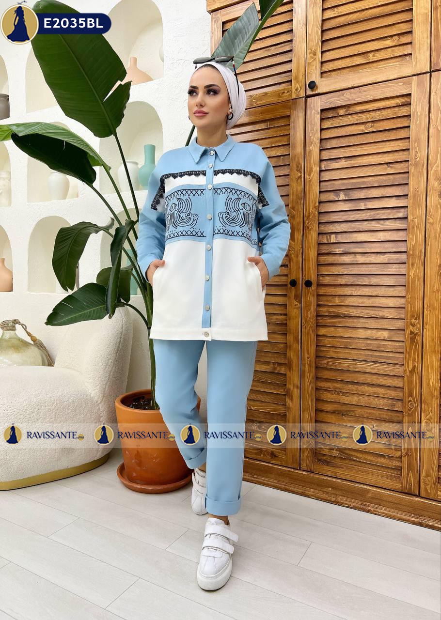 1225-Ensemble-bicolore-brode-Bleu-ciel-E2025BL.jpg